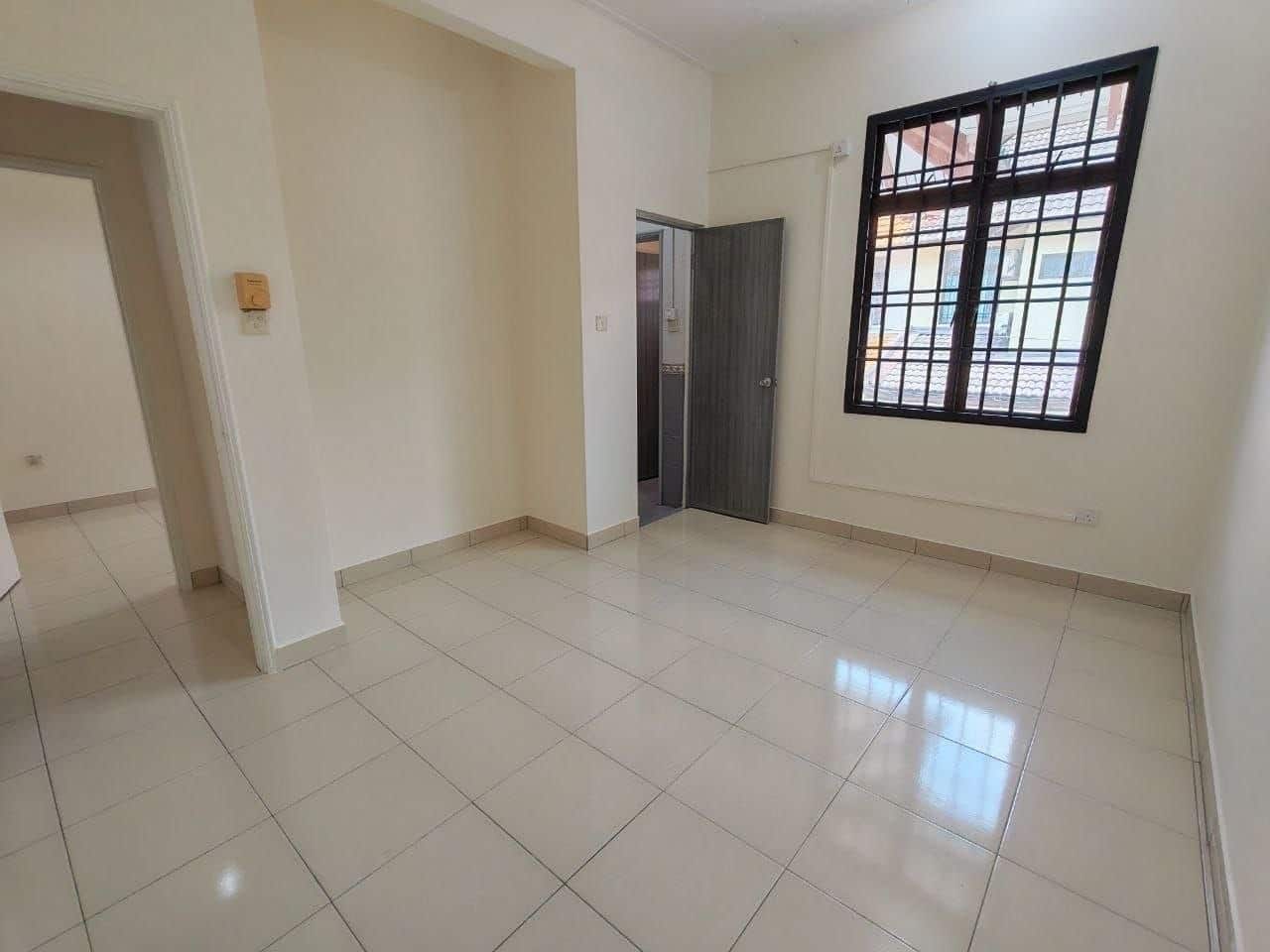 2.5-Storey Terrace House Taman Permata (Perling) 4