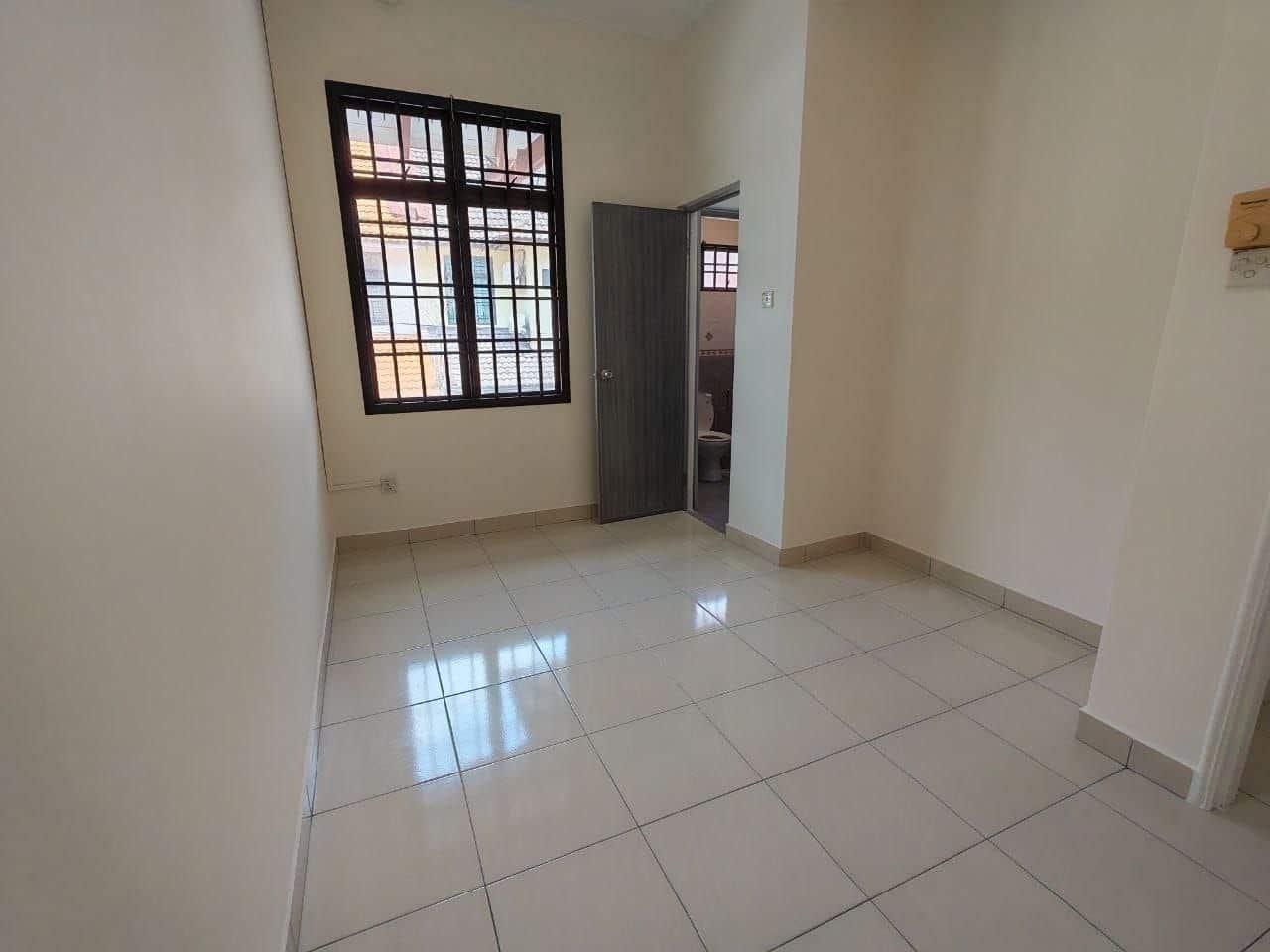 2.5-Storey Terrace House Taman Permata (Perling) 5