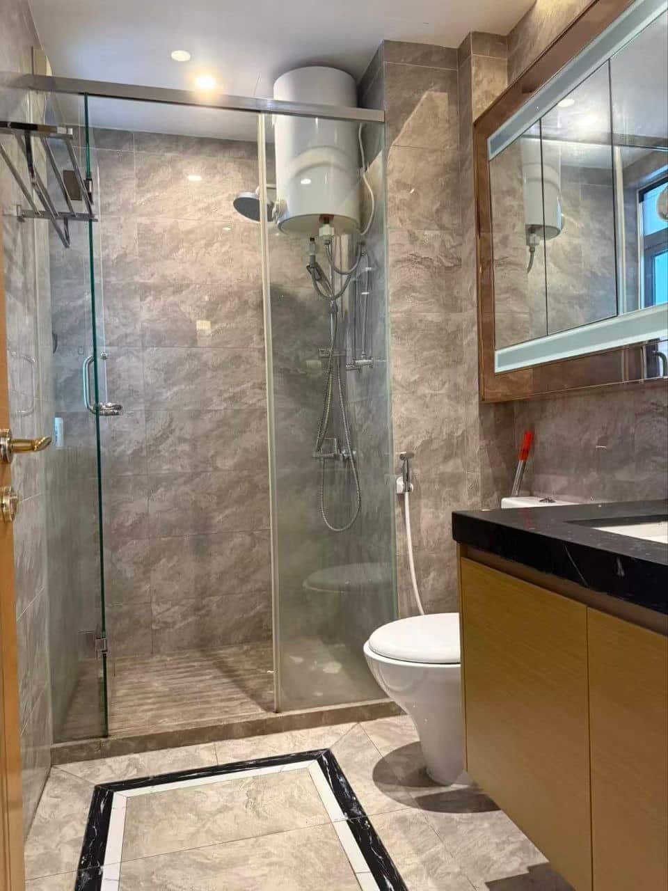 Service Apartment R&F Princess Cove Phase 1 4