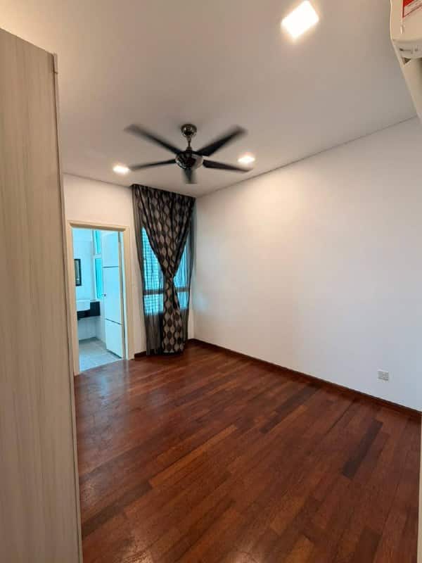 Duplex One Medini 8