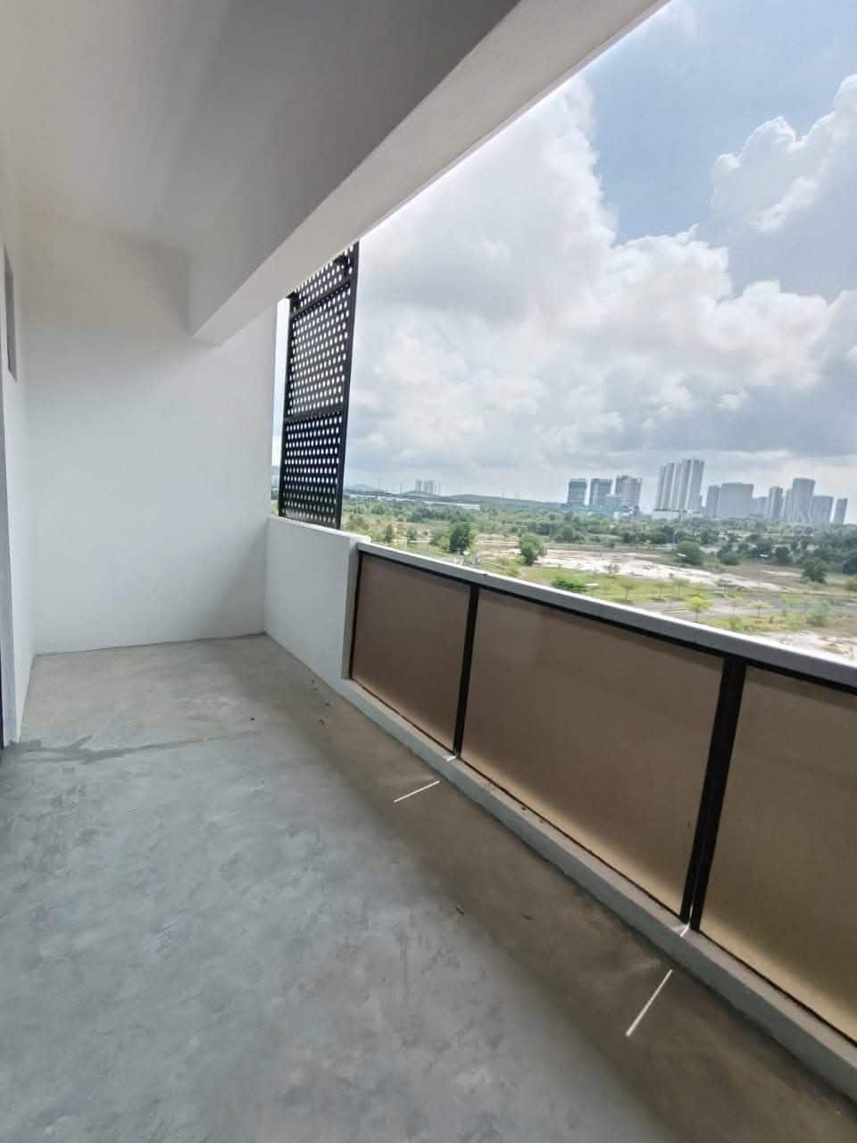 Shop Unit Pusat Perdagangan Ion Akses 3