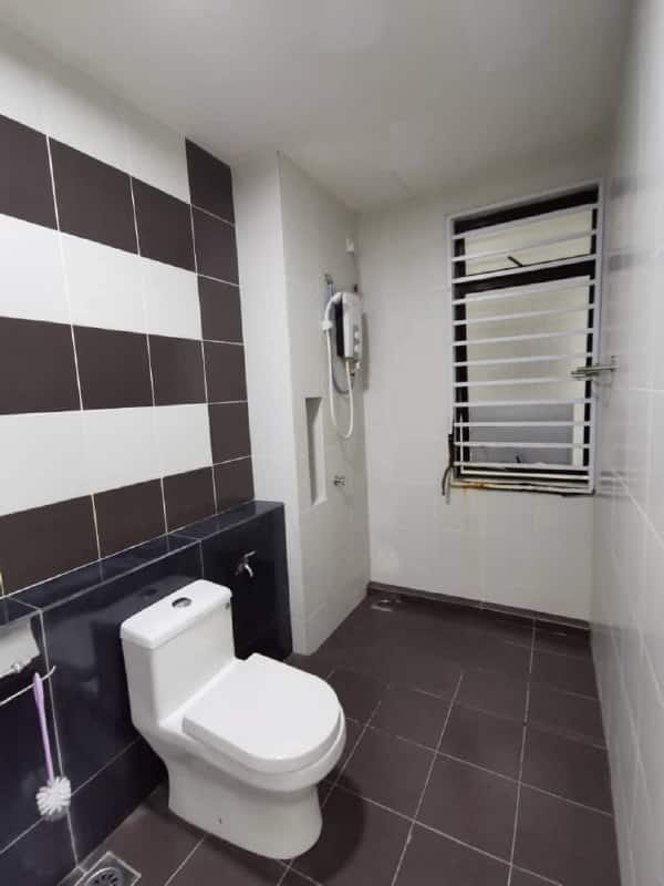 Service Apartment Austin Regency @ Mount Austin 6