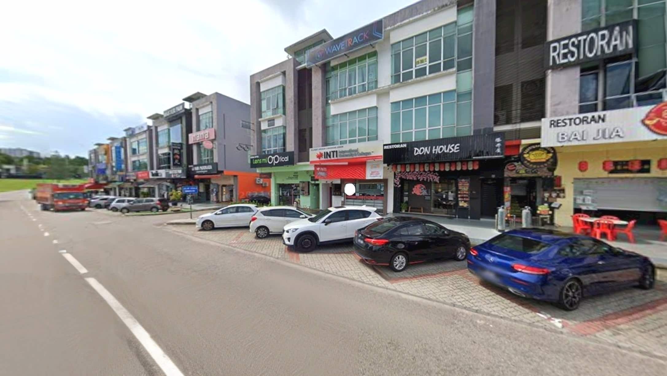 3-Storey Shop Lot Taman Mount Austin 2