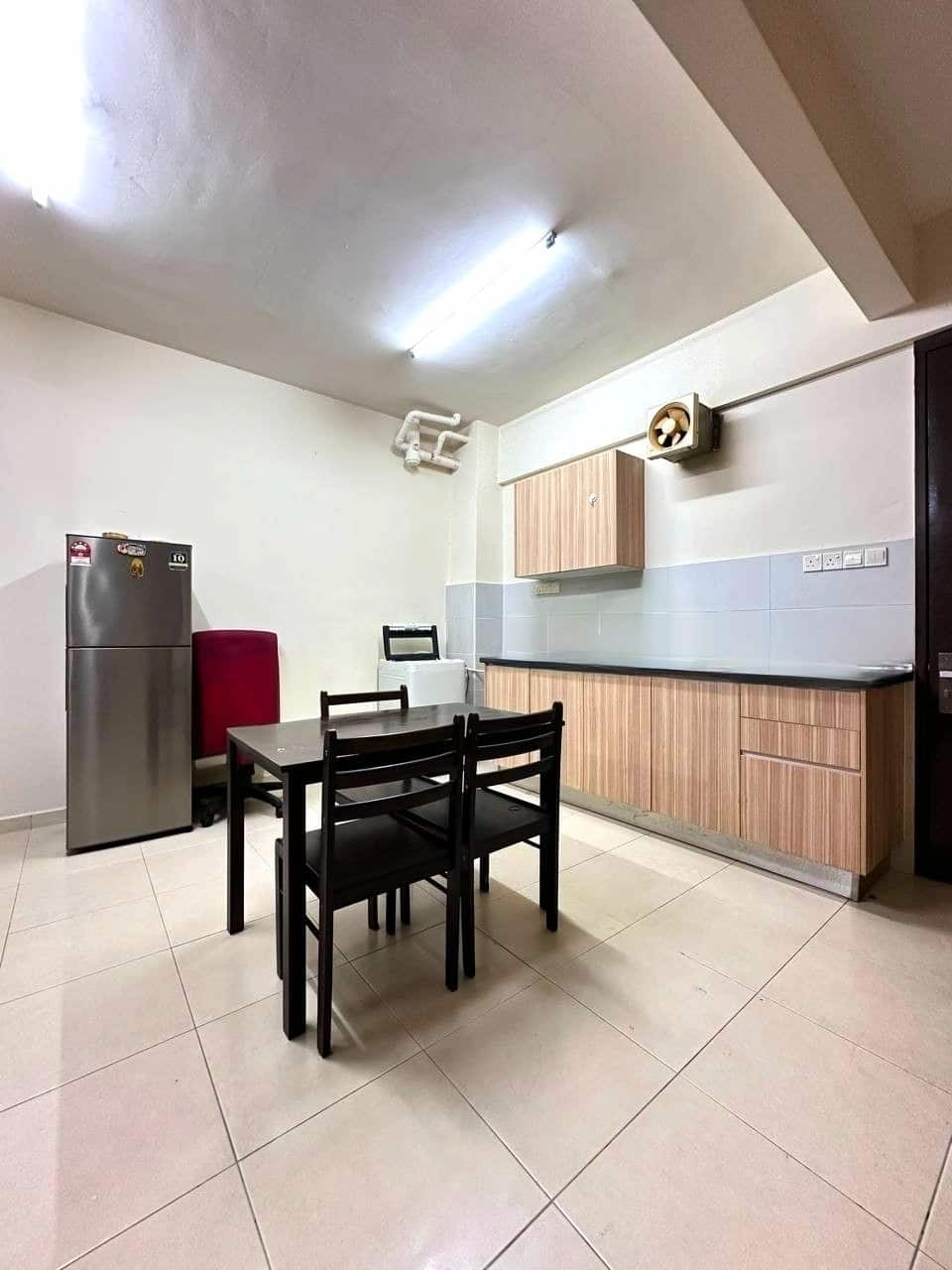 Condo The Garden Residences 6