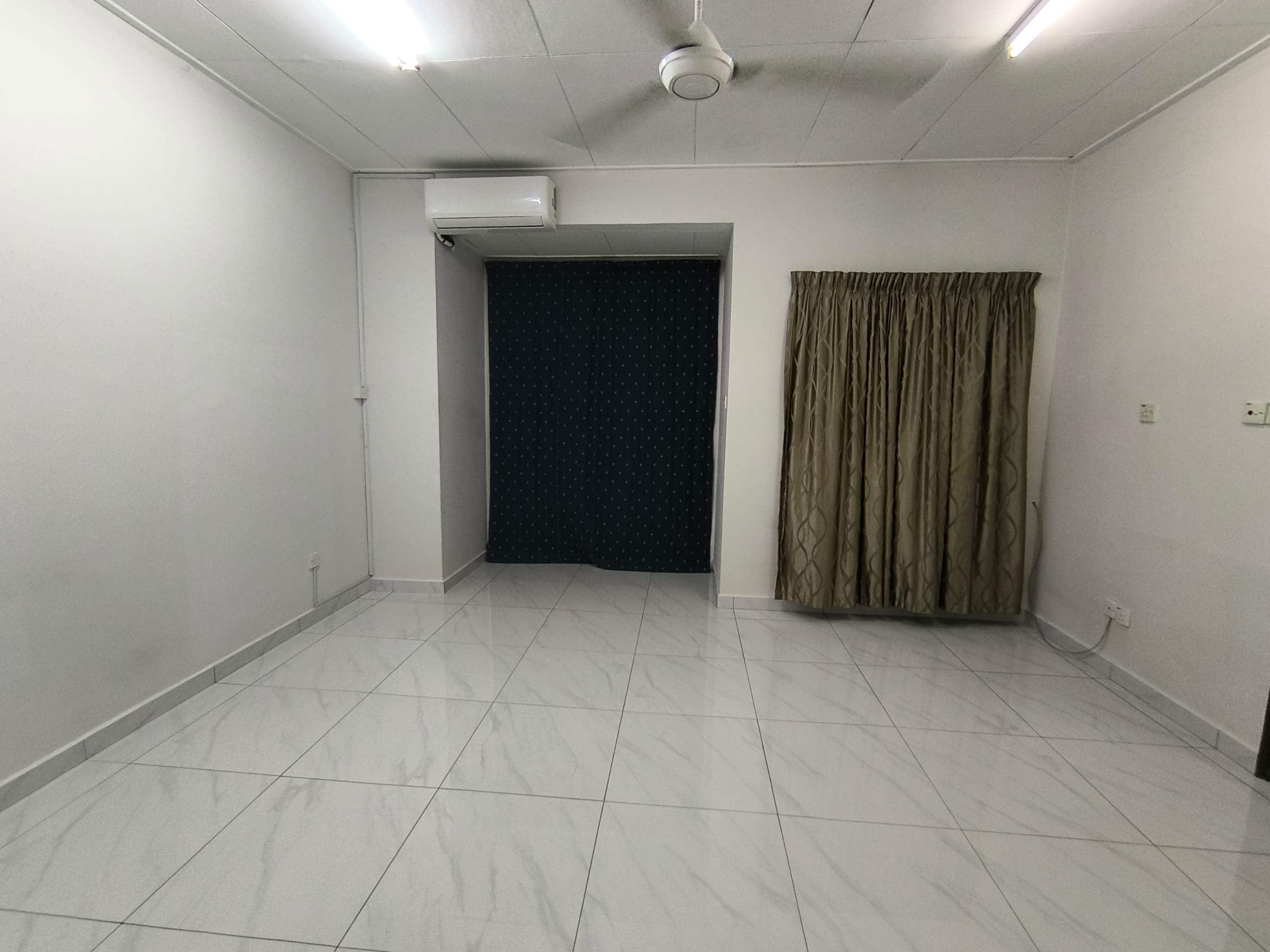 Double Storey Terrace House Permas Jaya 4
