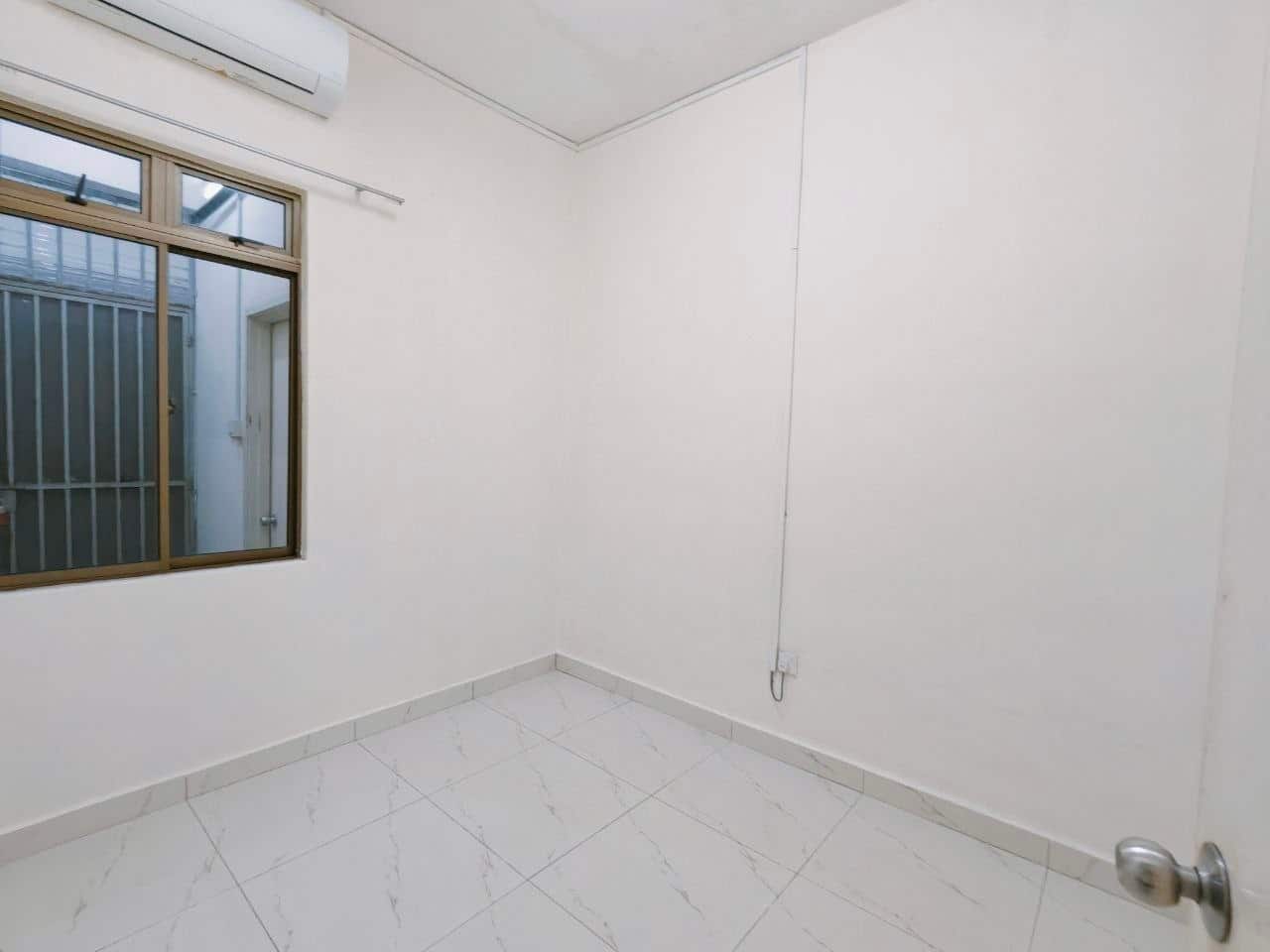 2-Storey Terrace House Taman Mount Austin 11