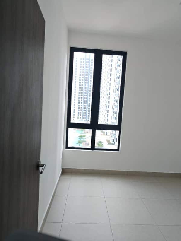 Pandan Height 4