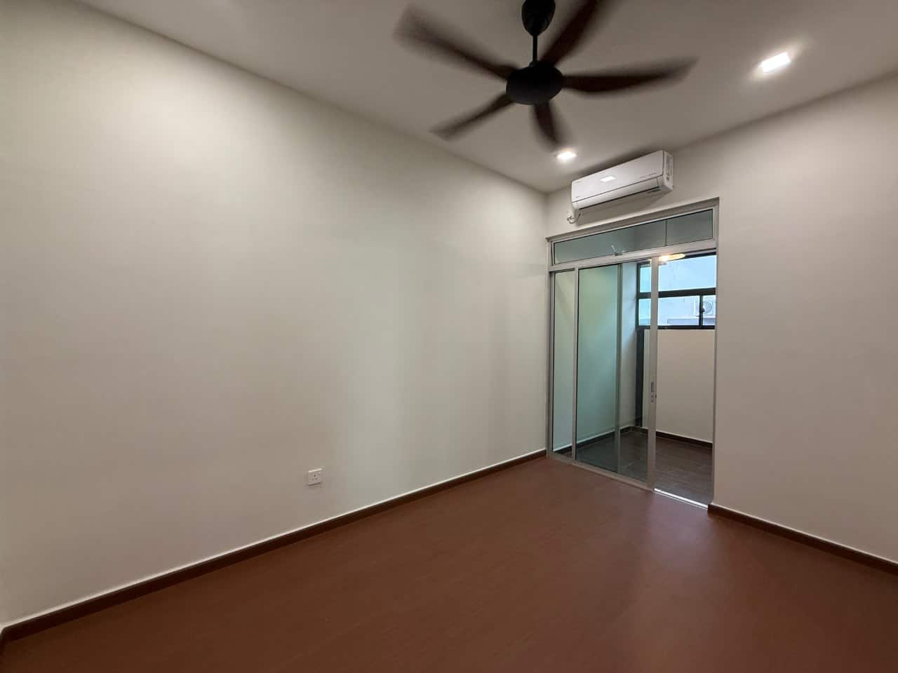 Double Storey Terrace Horizon Hills 5