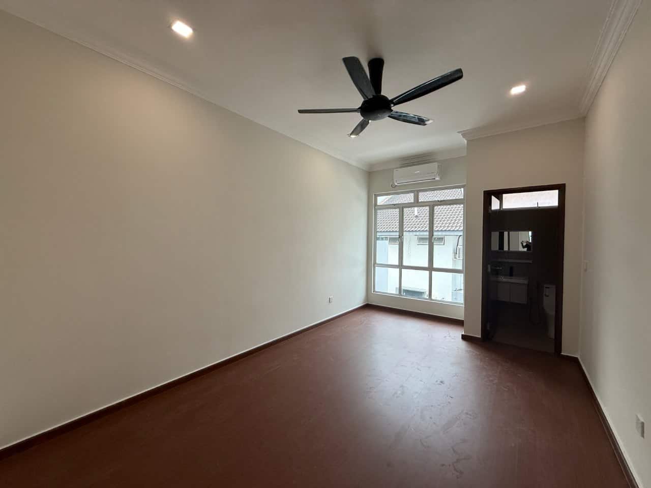 Double Storey Terrace Horizon Hills 4