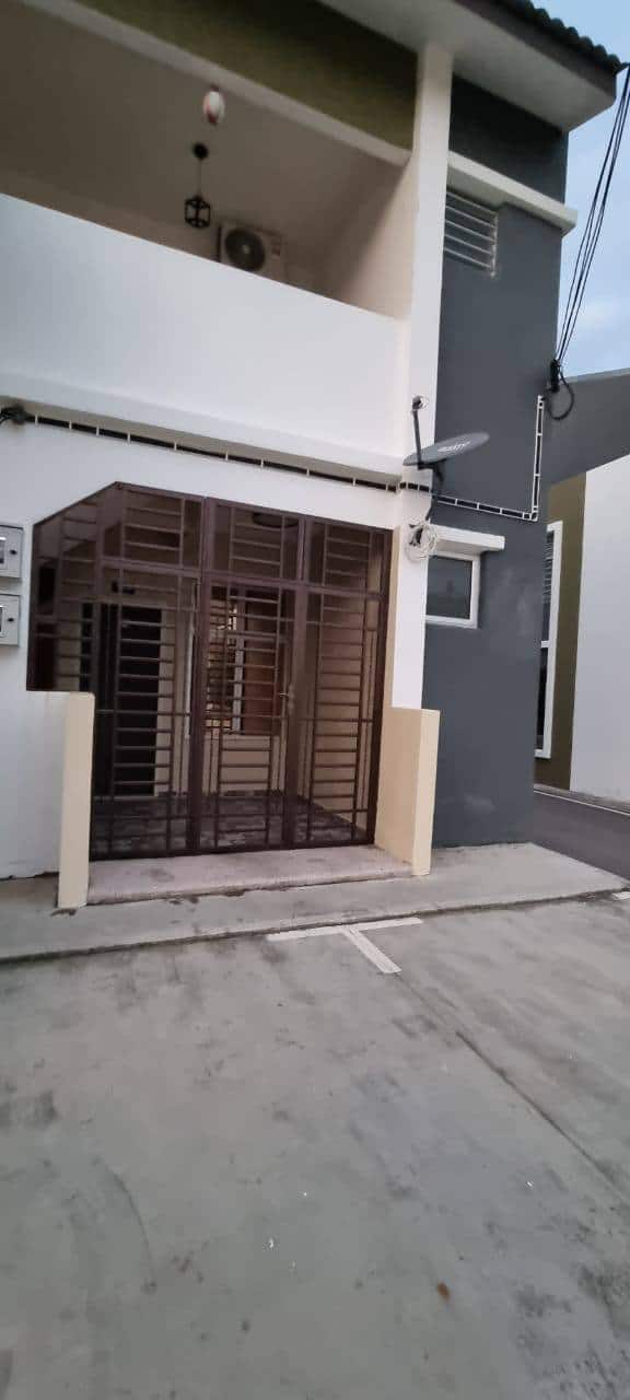 Townhouse Bandar Putra 2