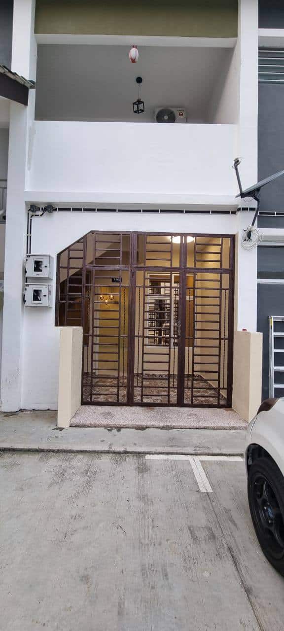 Townhouse Bandar Putra 1