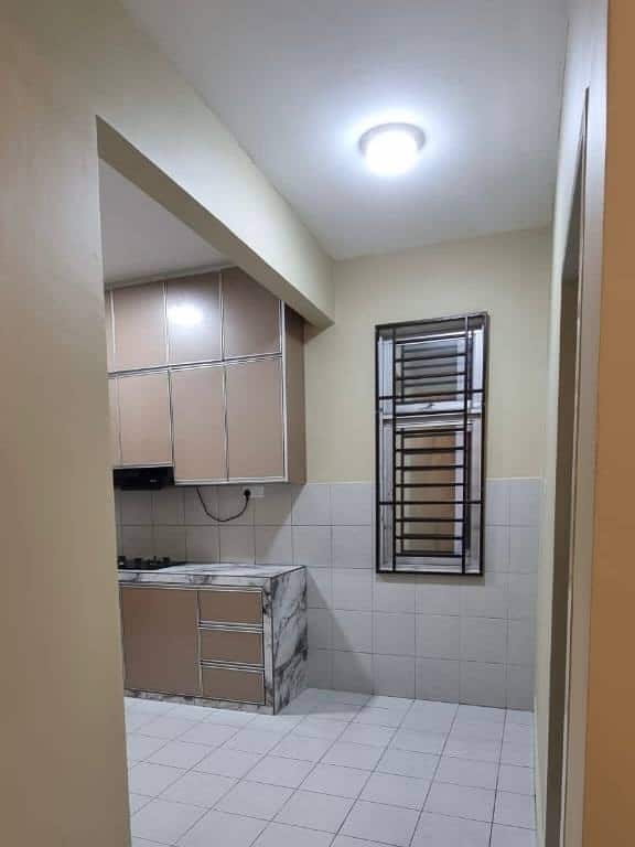 Town House Ground Floor Bandar Putra Kulai 5