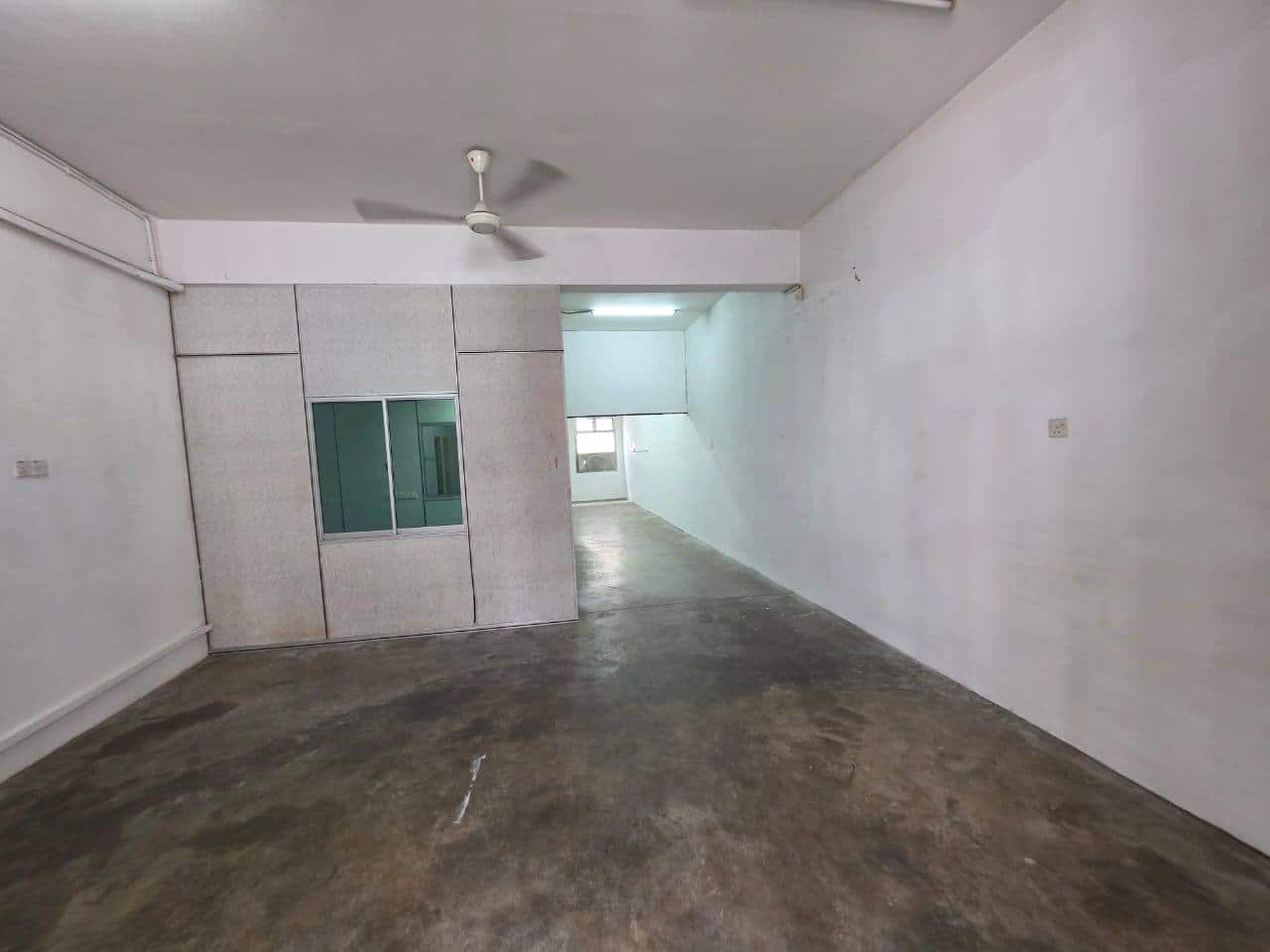 3-Storey Shoplot Austin Perdana 3