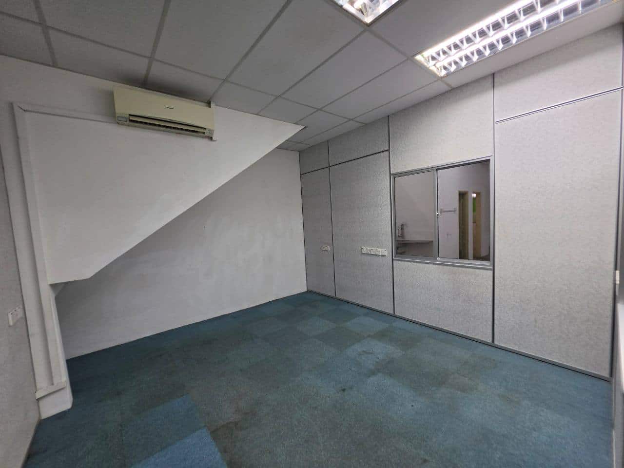 3-Storey Shoplot Austin Perdana 5