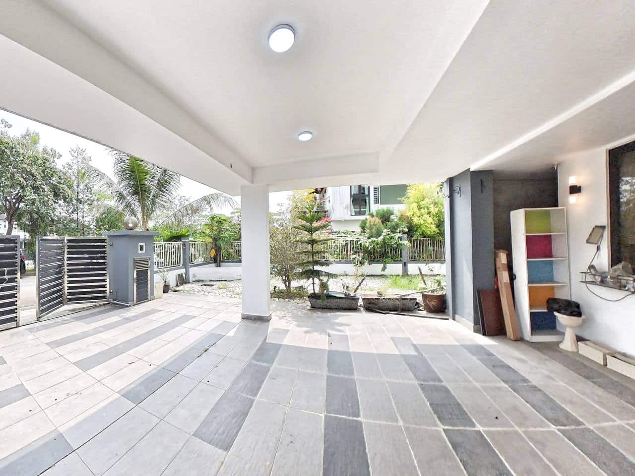 2.5-Storey Semi-D Taman Nusa Idaman 7
