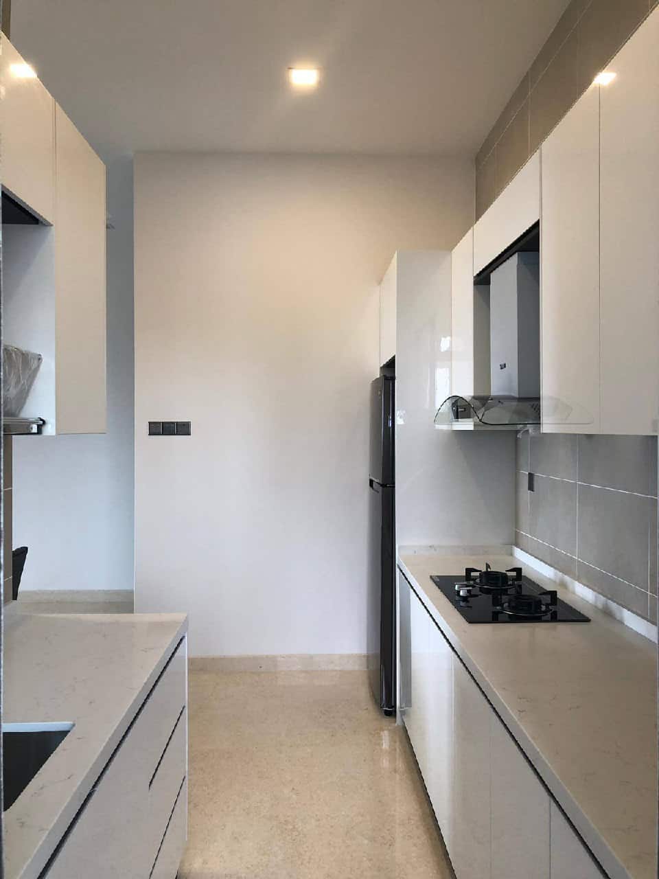 Condominium Tri Tower 9