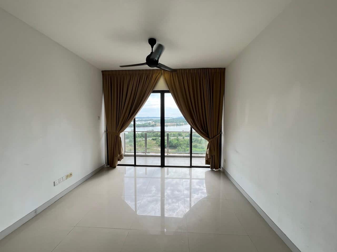 Condo Danga Bay 1