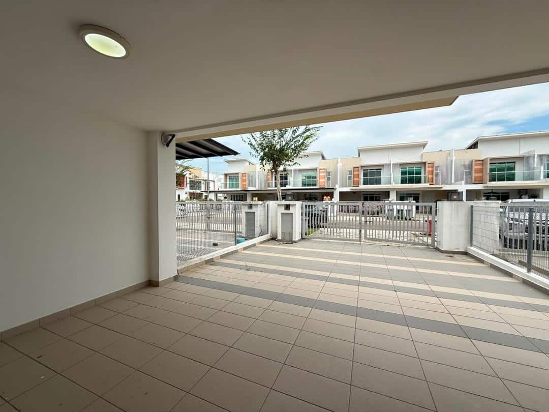 2-Storey Terrace Gelang Patah 3