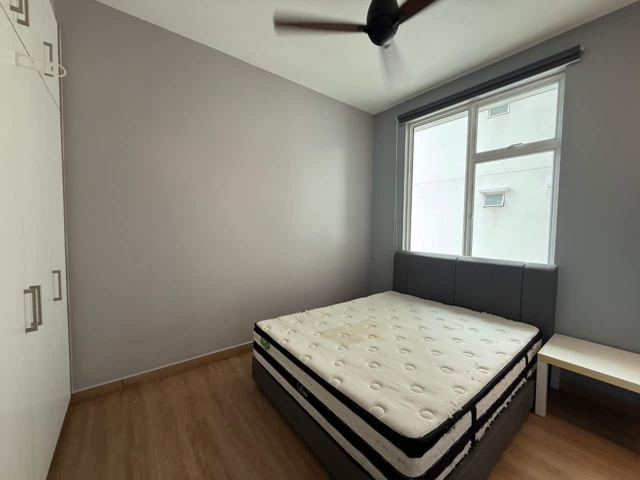 Condominium Larkin 6
