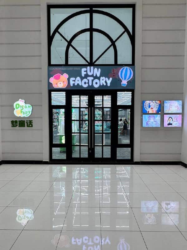 Ground Floor Shop Eco Botanic 1