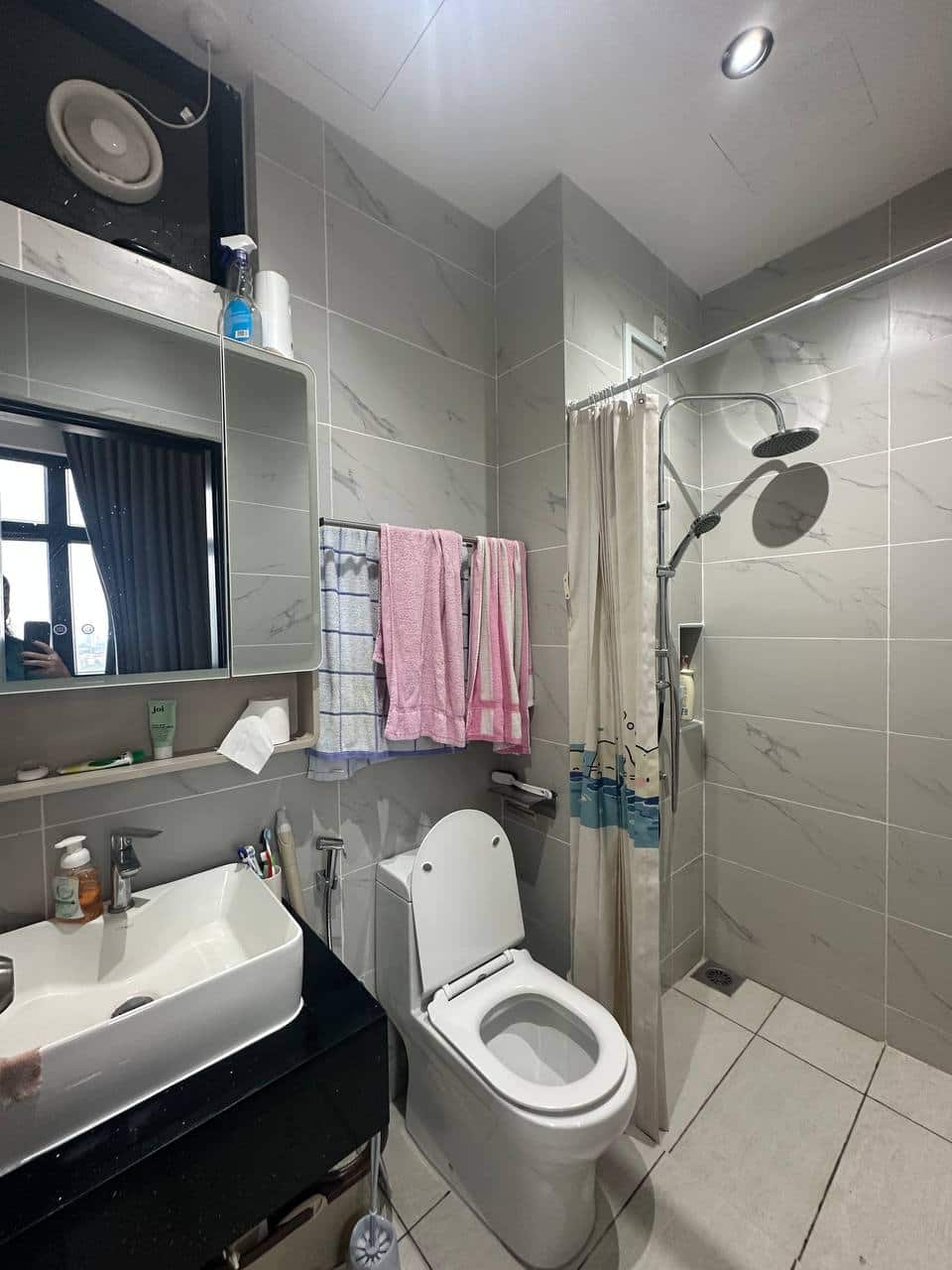 Apartment Space Residency 8