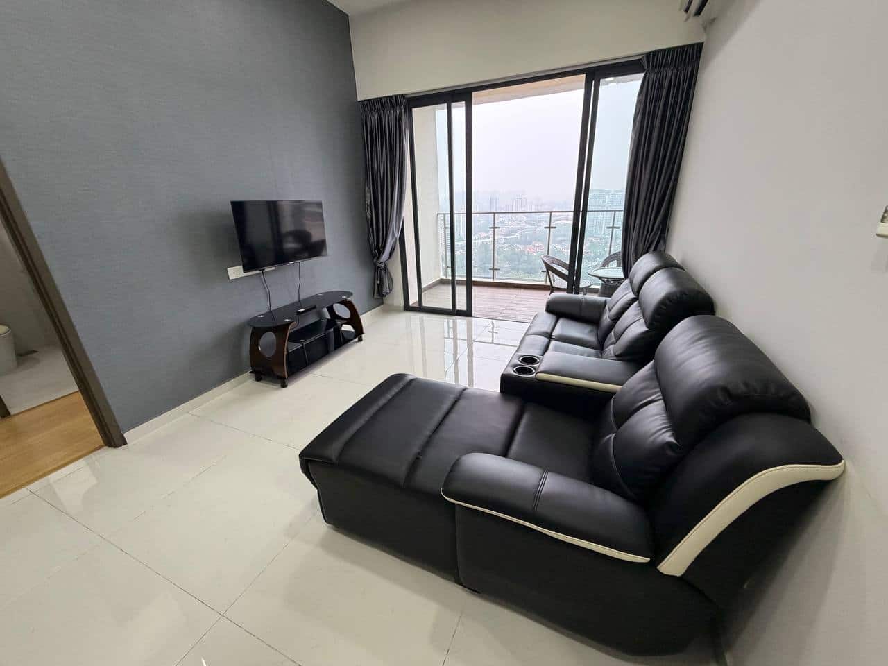 Condo Country Garden Danga Bay 4