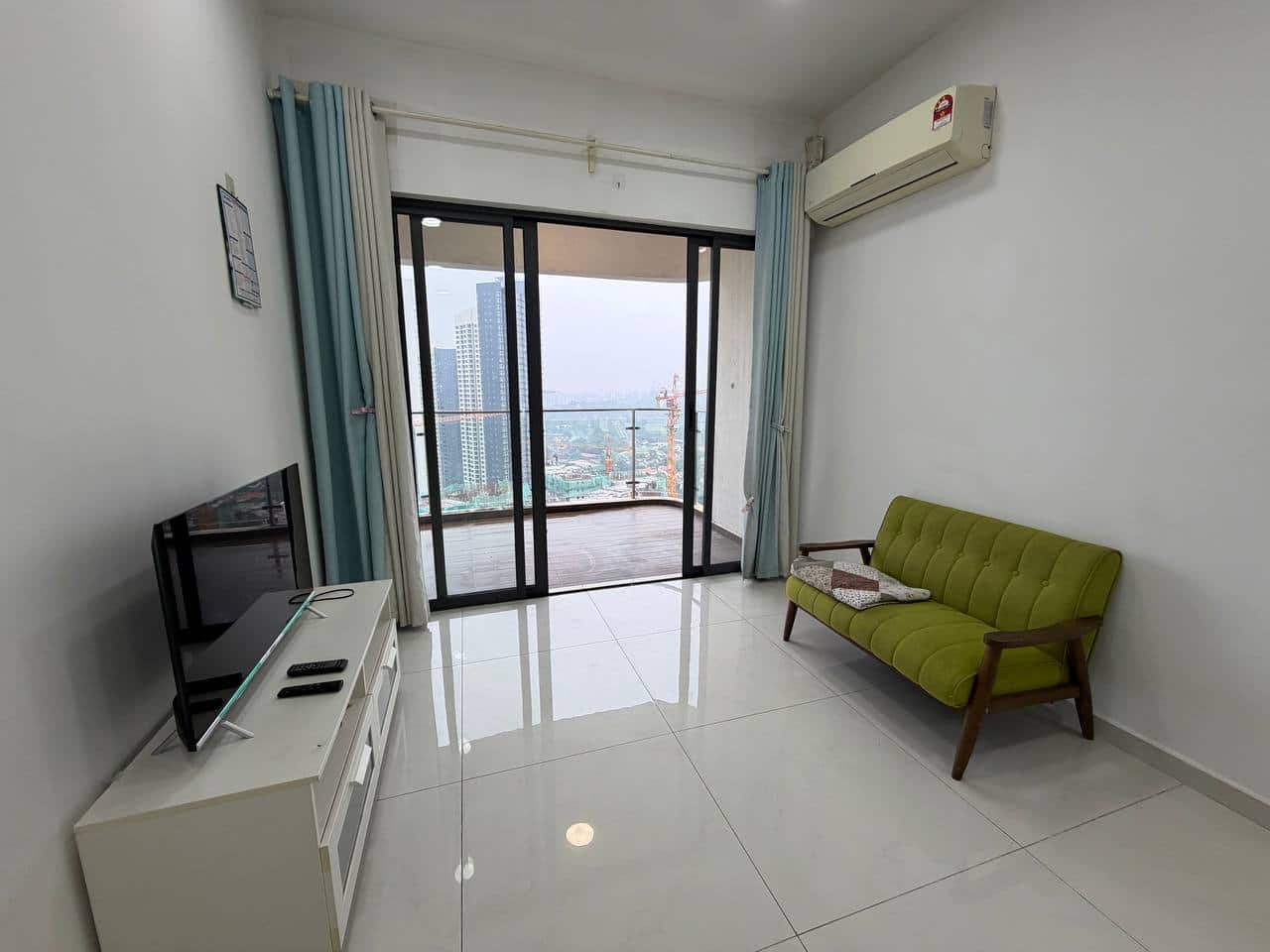 Condominium Country Garden Danga Bay 3