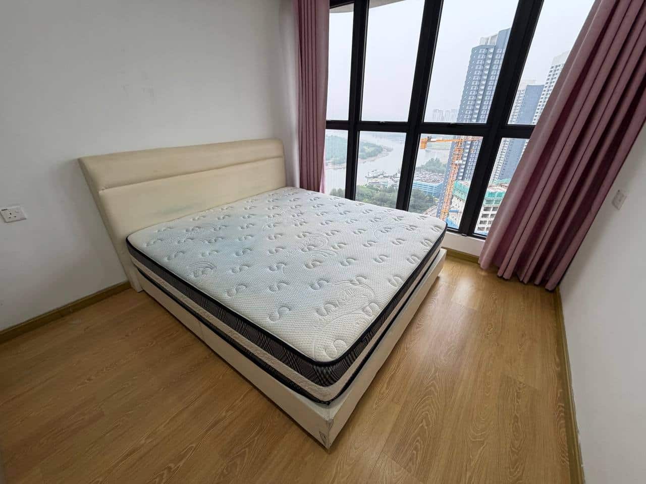 Condominium Country Garden Danga Bay 5