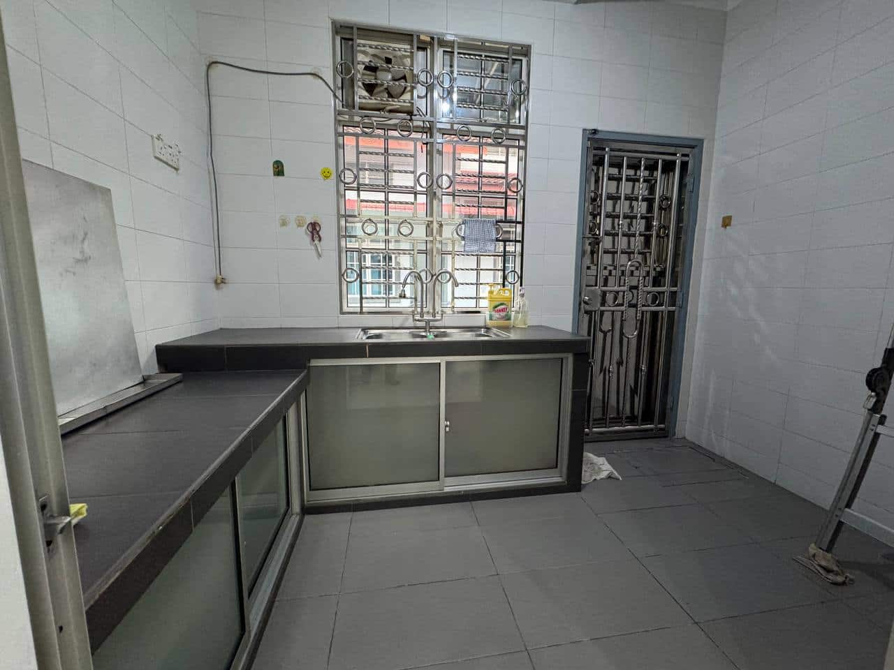 Single Storey Terrace Taman Impian Senai 9