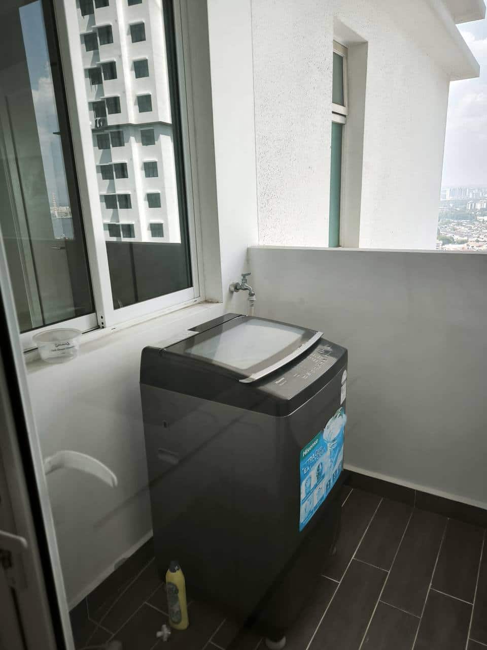 Condominium Tri Tower 9