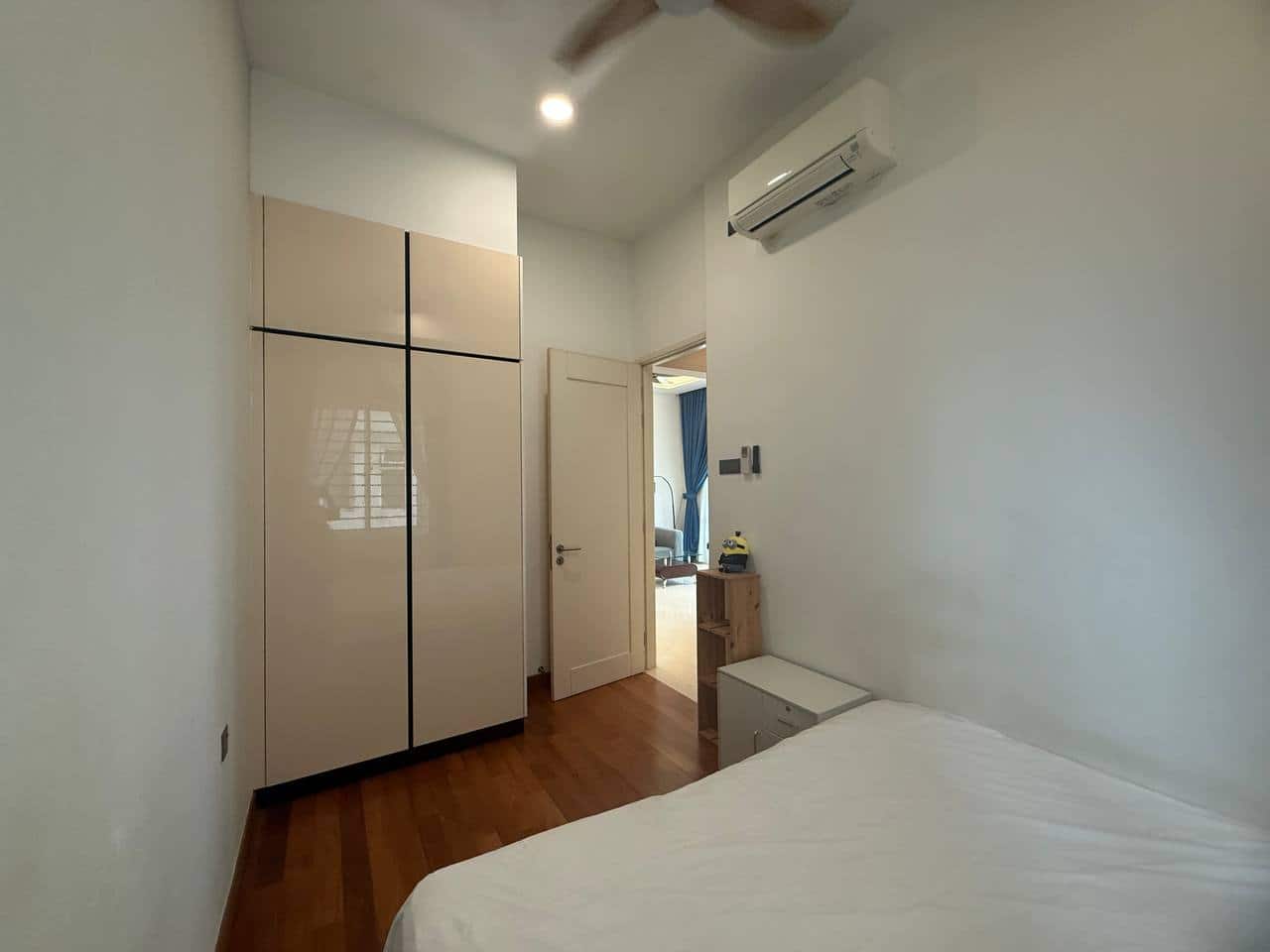 Tri Tower 1