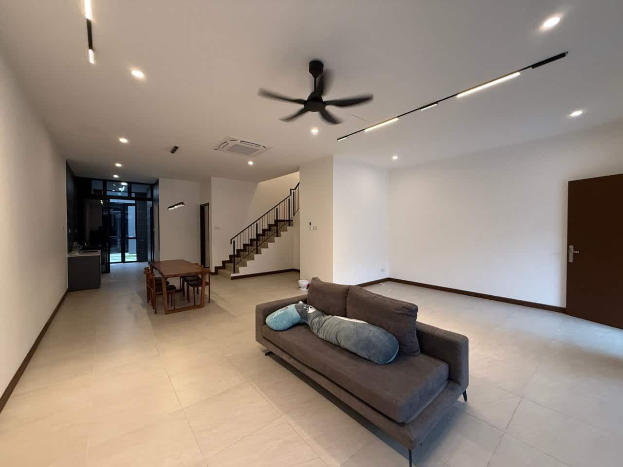 2-Storey SuperLink House Aurora Sentral Resort Villas 2