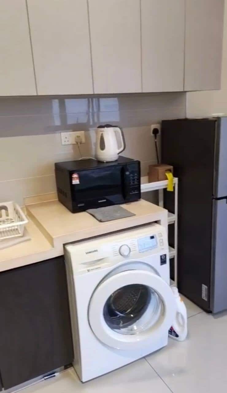 Condo Danga Bay 8