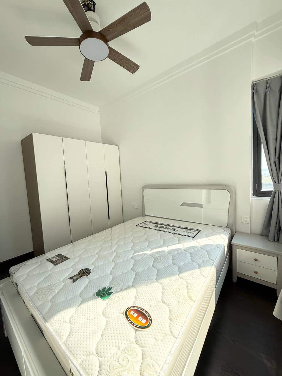 Condominium R&F Princess Cove Phase 2 10