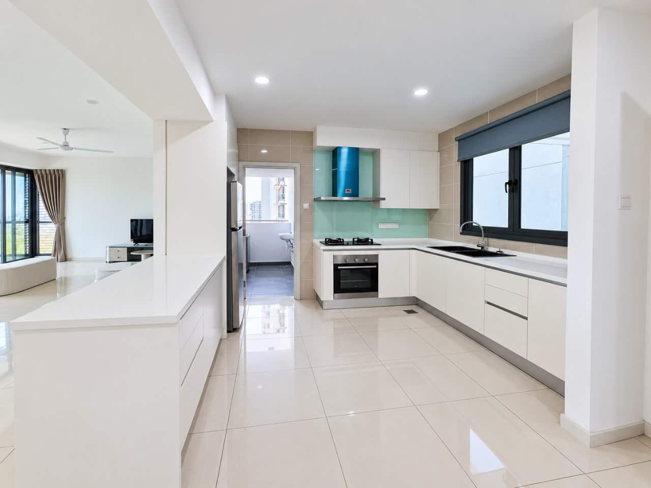 Condominium Medini 3