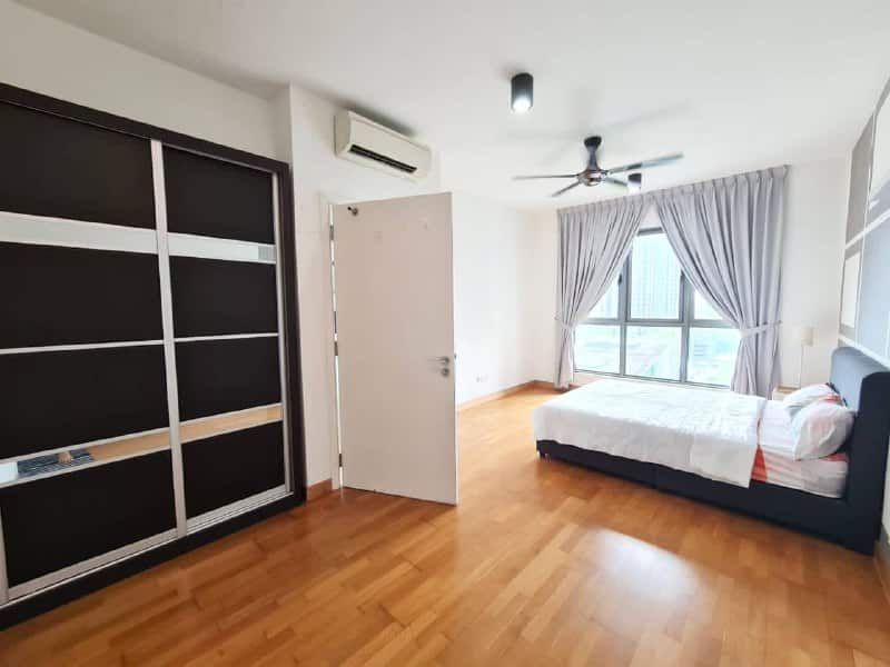 Condominium Puteri Harbour 4