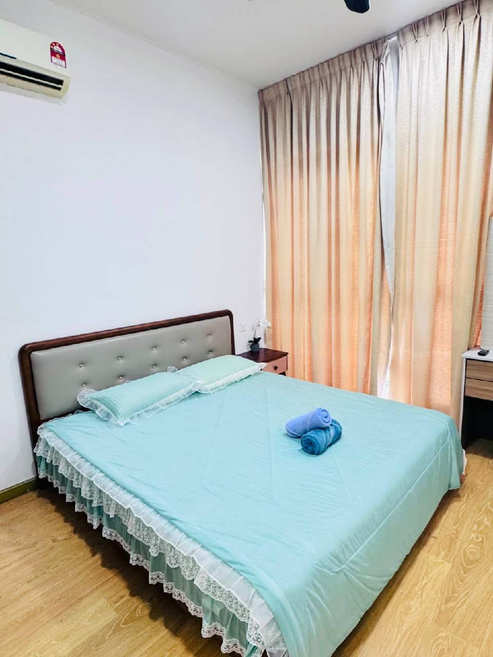 Condominium Country Garden Danga Bay 1