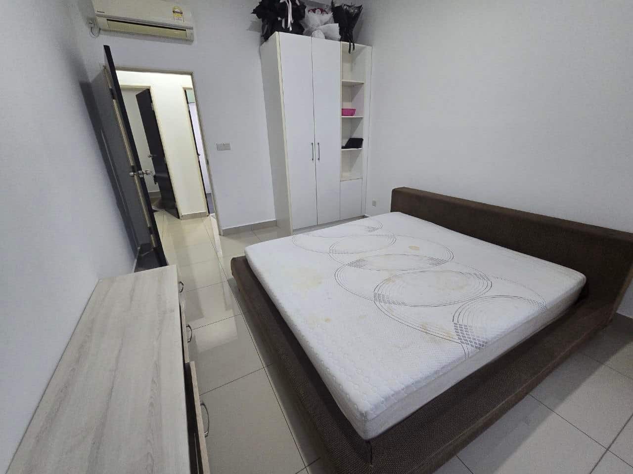 Condo JB Town 6