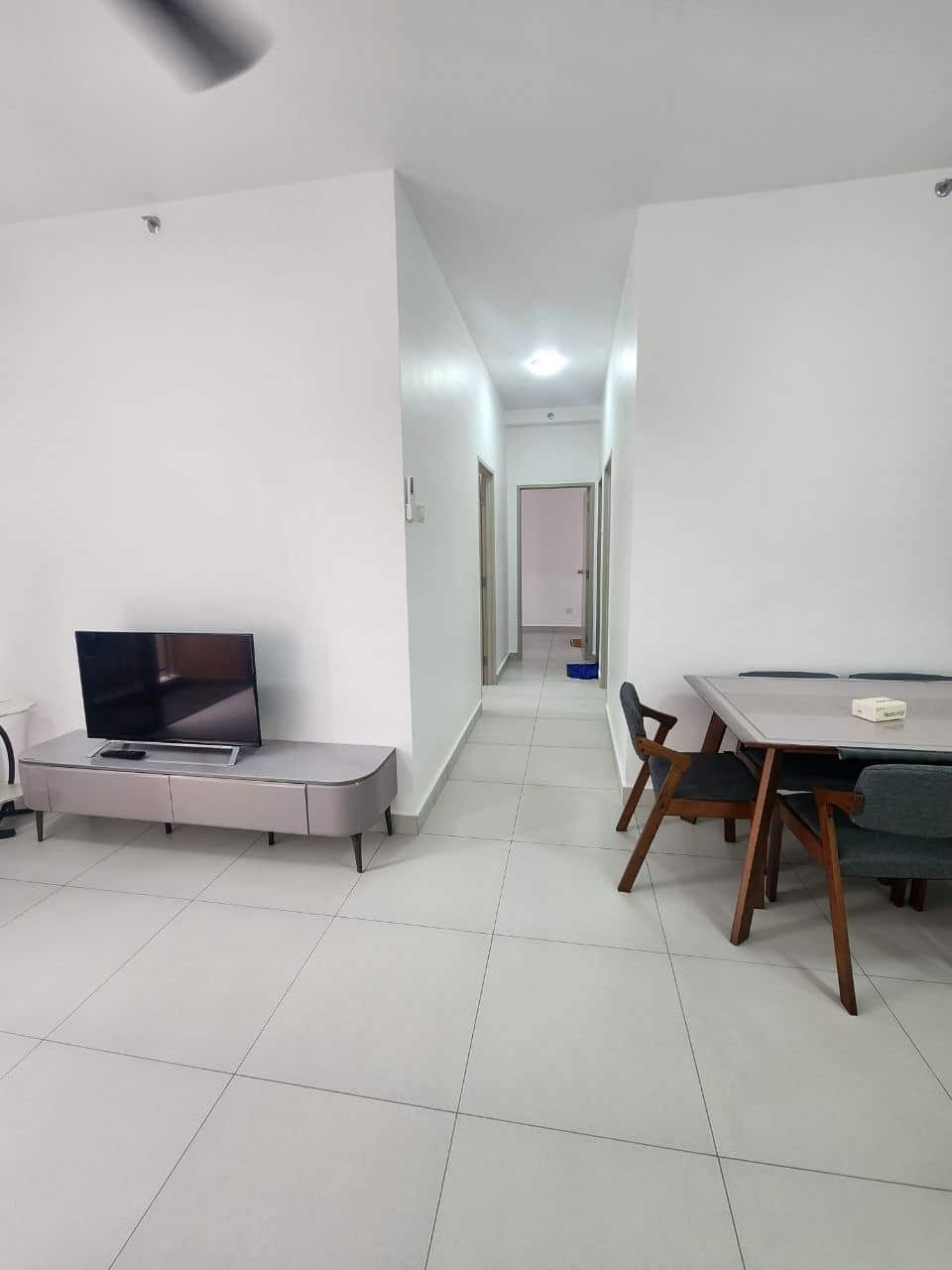 Apartment Nusa Idaman 4