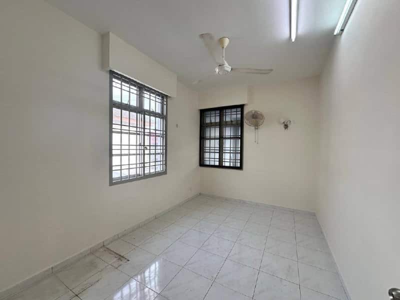 Single Storey Terrace Endlot Bukit Indah 3