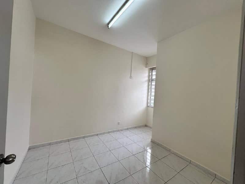 Single Storey Terrace Endlot Bukit Indah 4