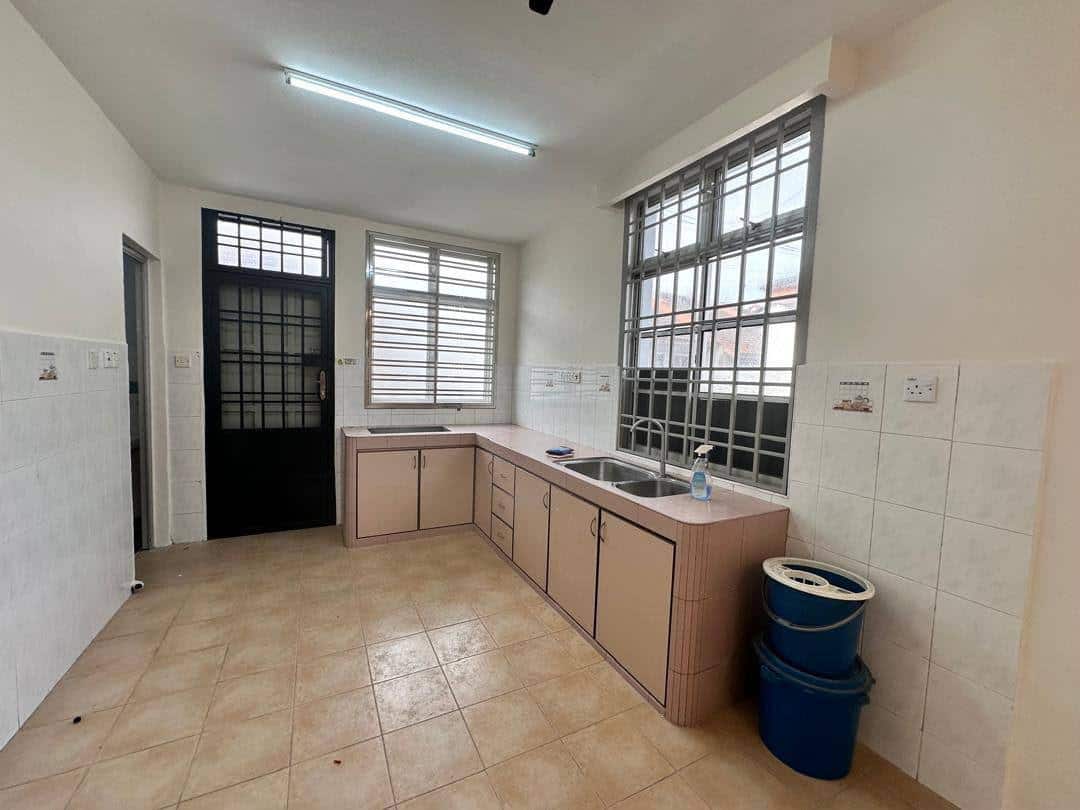 Single Storey Terrace Endlot Bukit Indah 2
