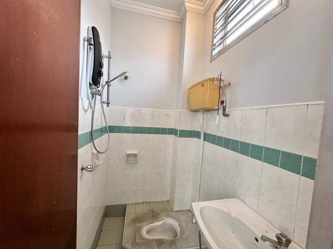 Single Storey Terrace Endlot Bukit Indah 8