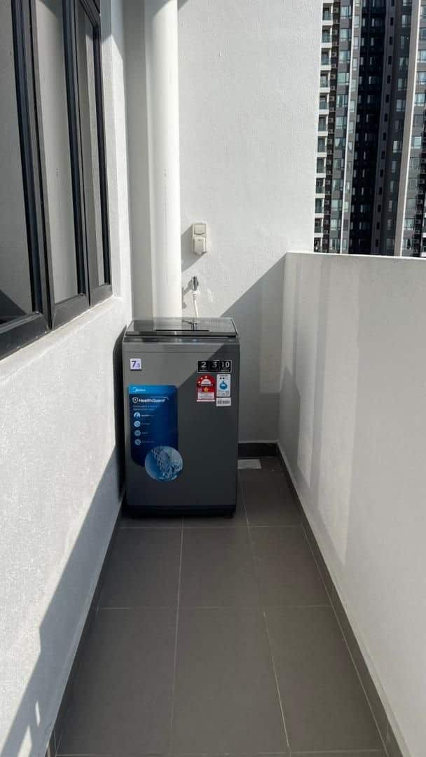Condo Meldrum Height 7