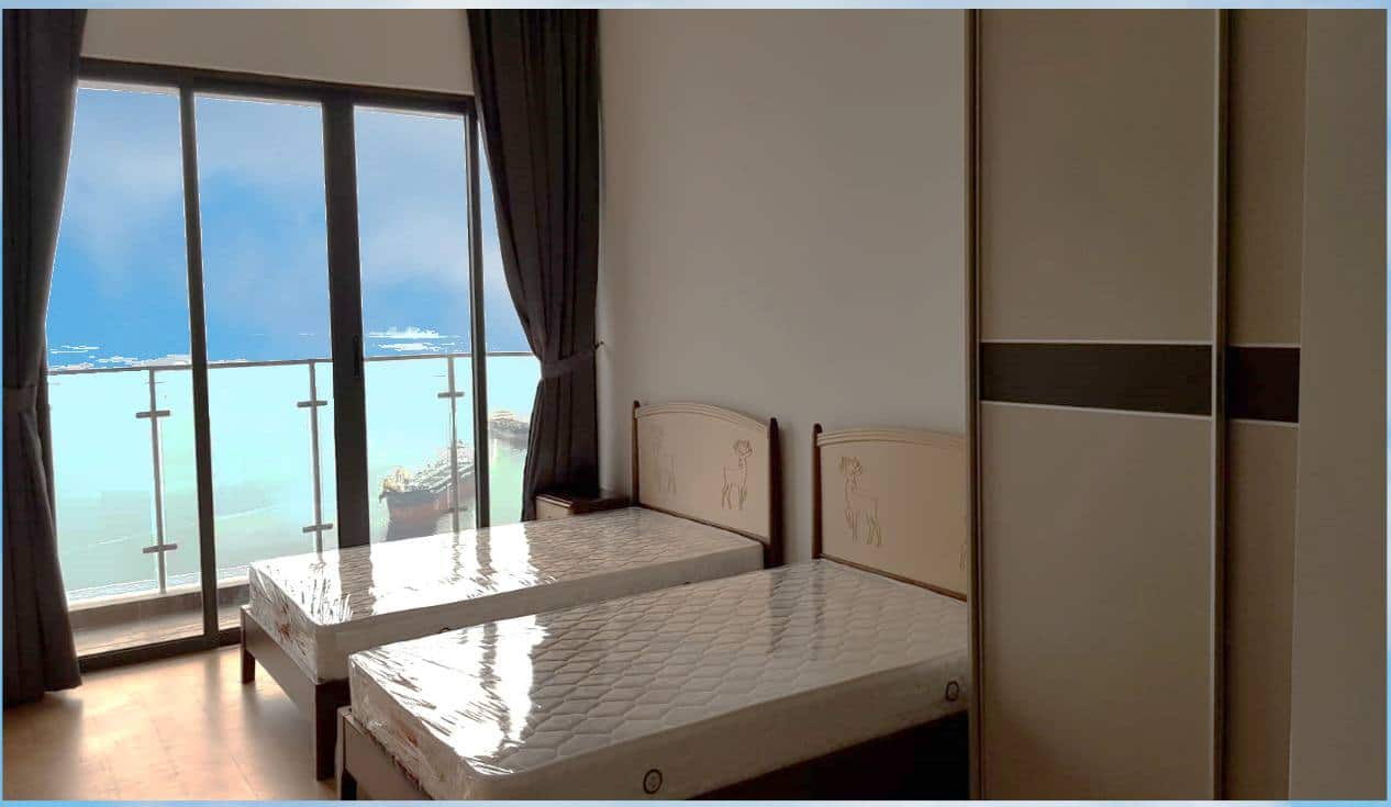 Condominium Country Garden Danga Bay 3