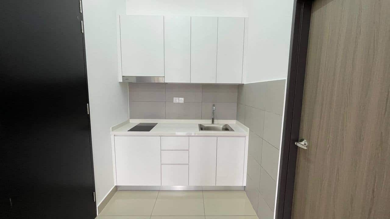 Condo Meldrum Height 12