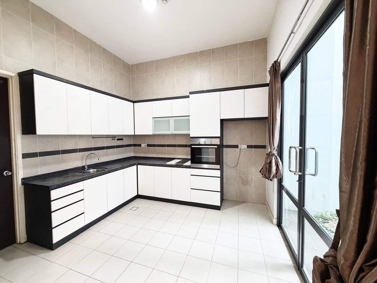 2-Storey Semi-D East Ledang 7