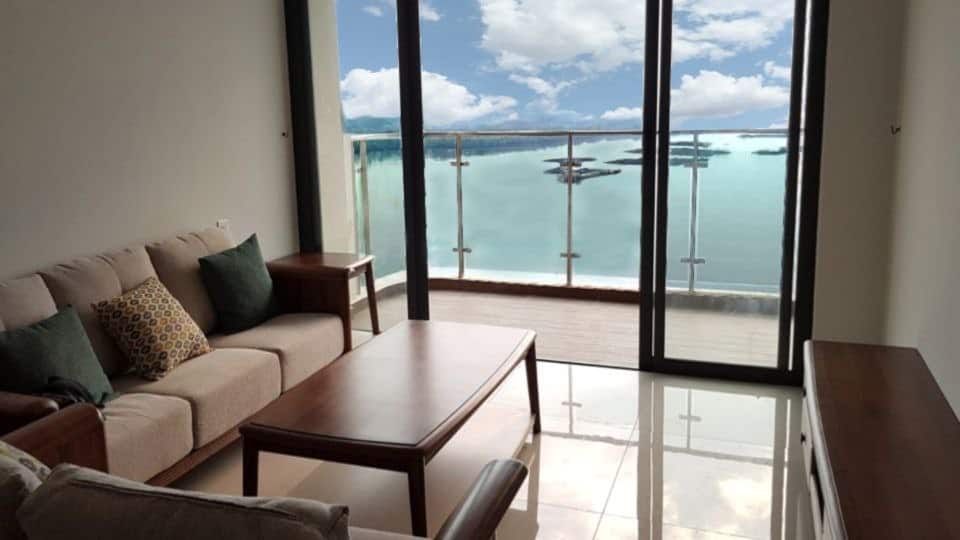 Condominium Kings Bay Country Garden Danga Bay 1