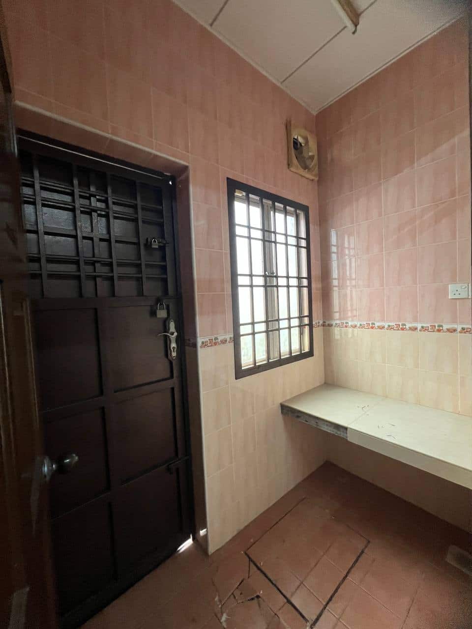 Single Storey Terrace House Bukit Indah, Jalan 22 8