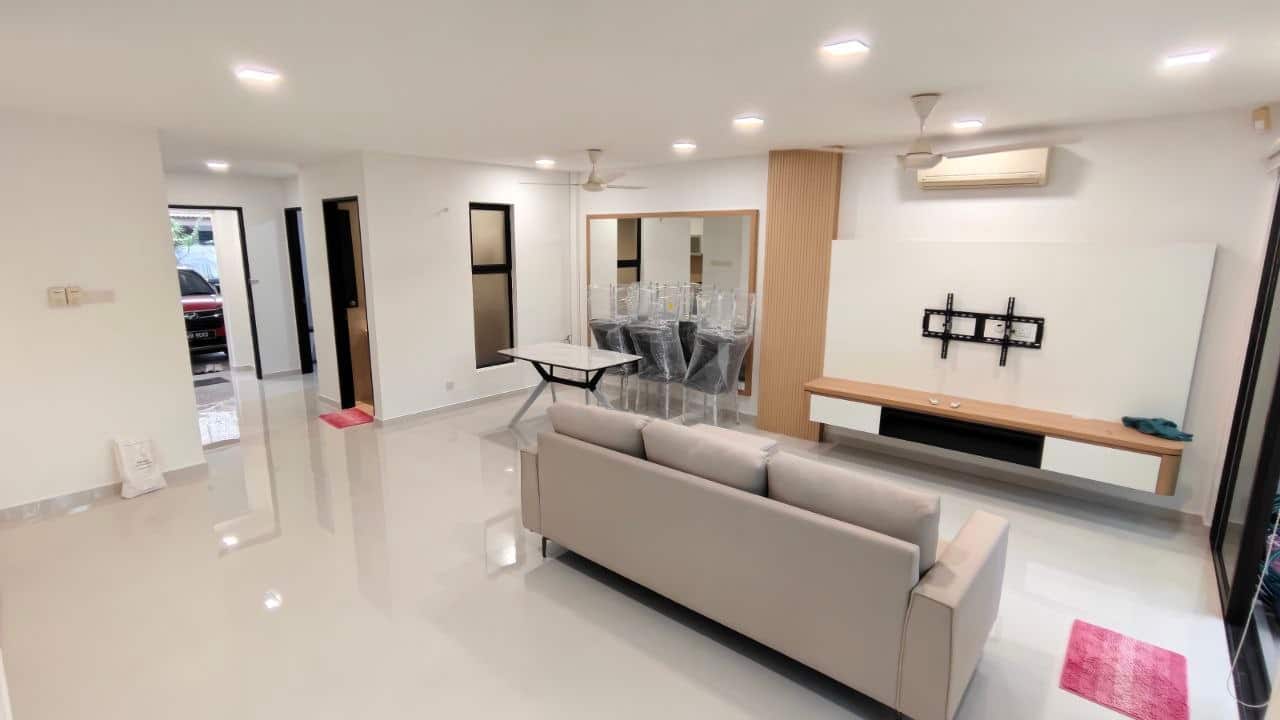 2-Storey Intermediate Terrace House Leisure Farm 3